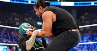 smackdown-star-reflects-on-rey-mysterio-history-of-people-turning-on-him