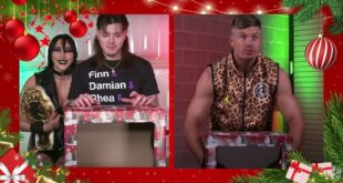 wwe-stars-play-hilarious-holiday-game