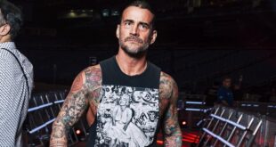 wwe’s-cm-punk-spotted-backstage-&-on-screen-at-ufc-298