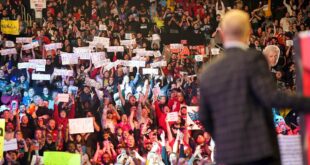 cody-rhodes-shares-fan-note-received-during-wwe-live-event
