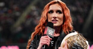 becky-lynch-wwe-contract-update-for-raw-championship-match