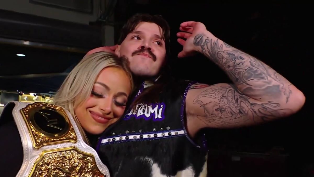 wwe’s-dominik-mysterio-reacts-to-liv-morgan’s-latest-message